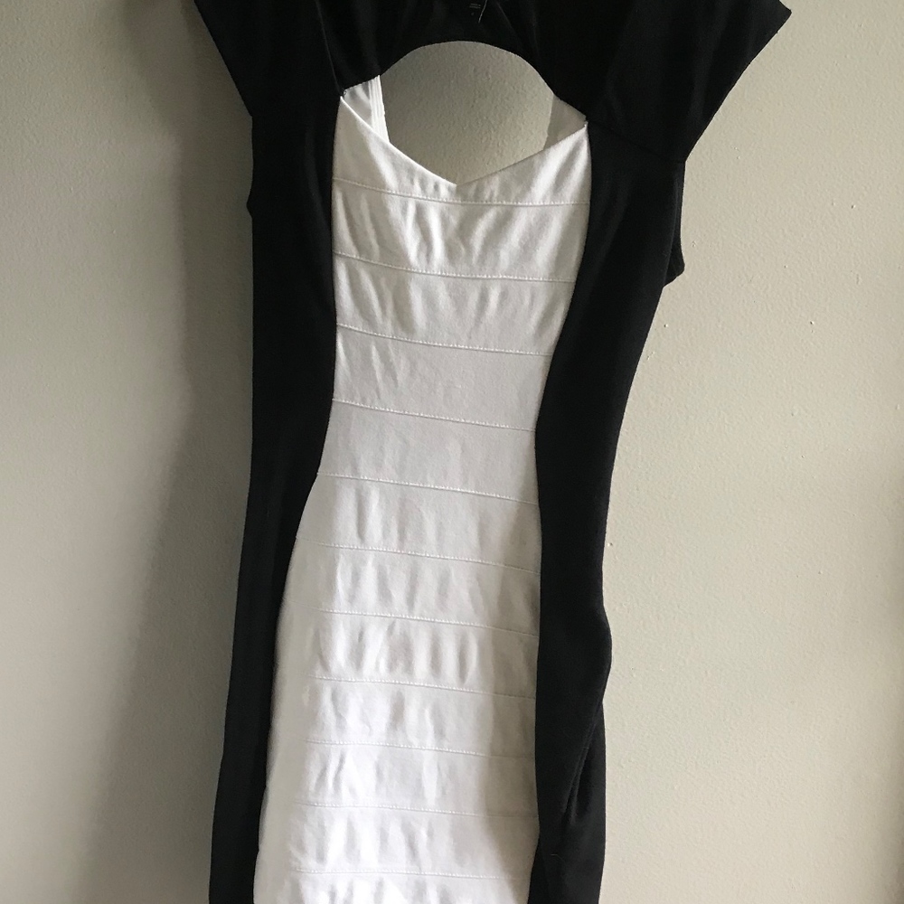 Express Black & White Dress - Picture 2 of 4